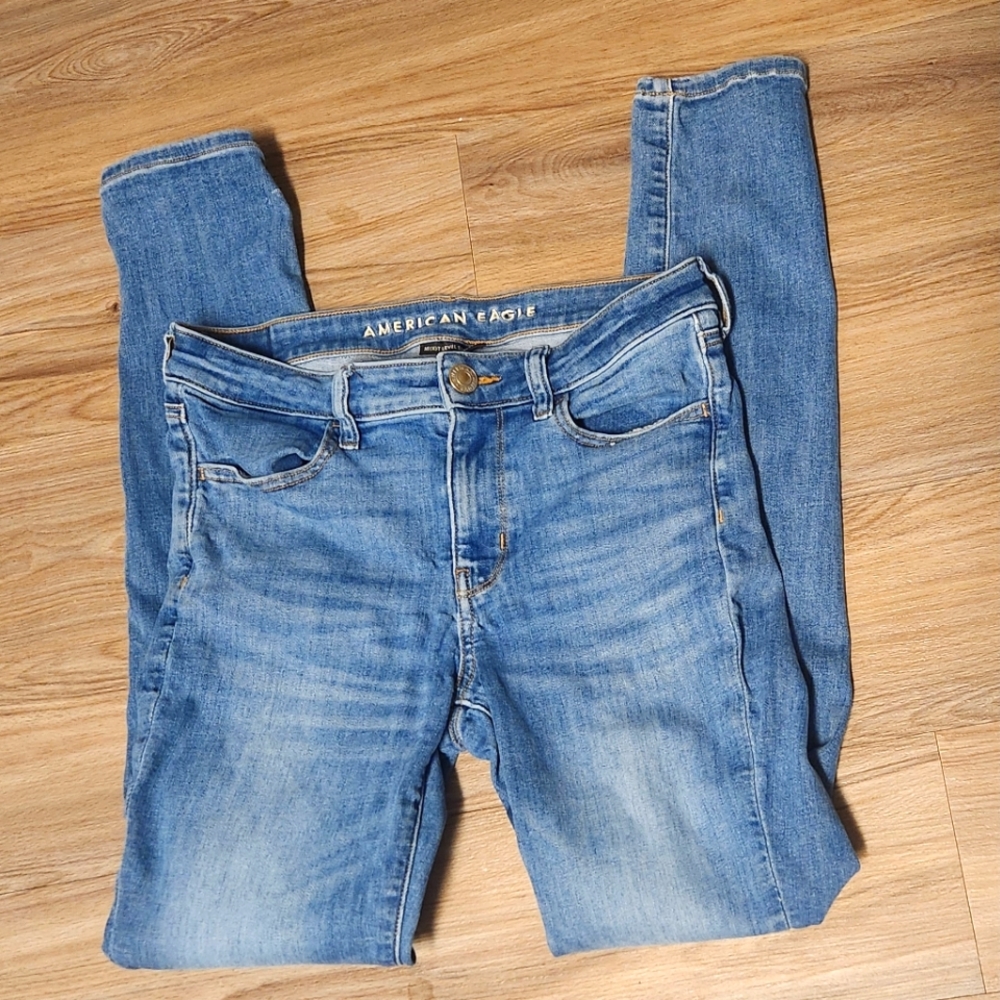 American Eagle Women's Jeans - size 6